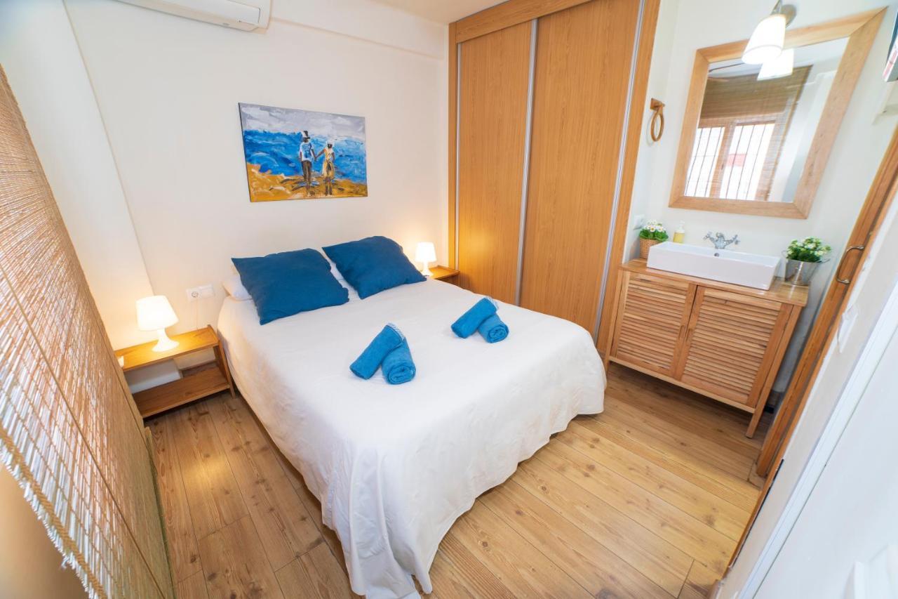Studio In City Center Next To The Beach Малага Екстериор снимка