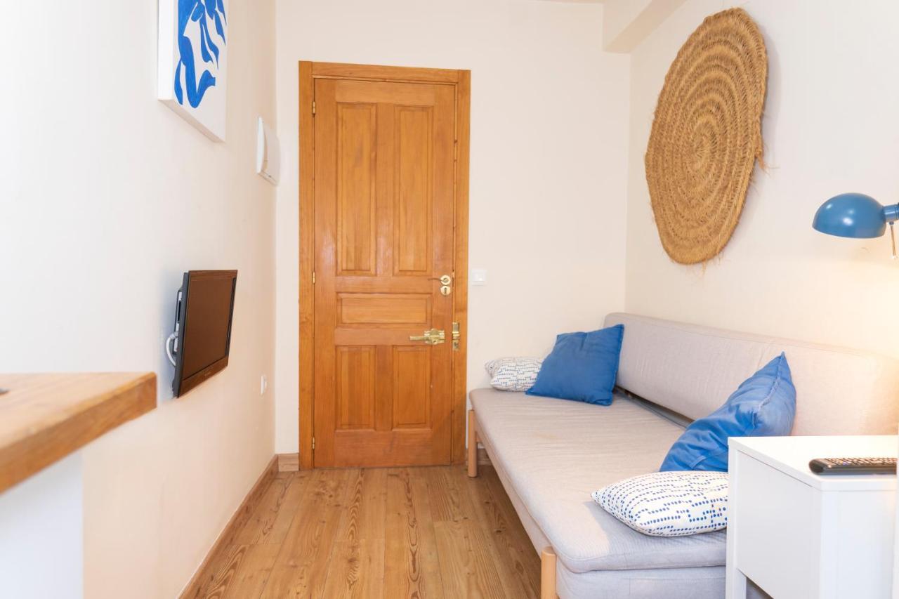 Studio In City Center Next To The Beach Малага Екстериор снимка